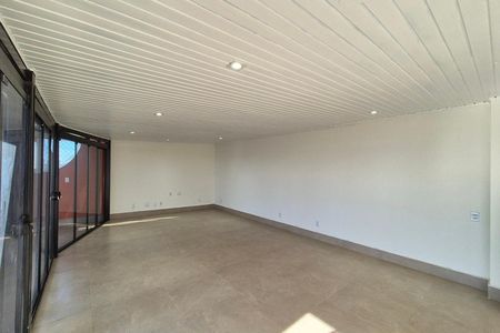 Apartamento para alugar com 206m², 3 quartos e 3 vagasSacada  