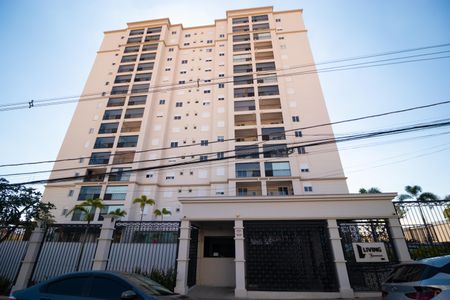 Apartamento à venda com 65m², 2 quartos e 1 vaga Apartamento à venda com 65m², 2 quartos e 1 vagaFachada