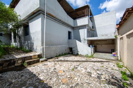 Casa para alugar com 483m², 5 quartos e 4 vagasAREA EXTERNA 