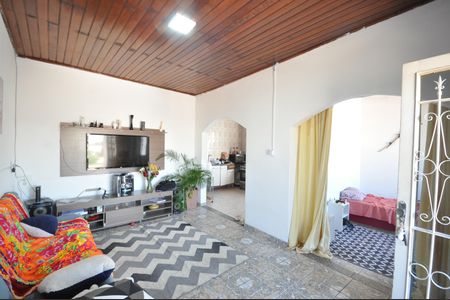 Sala de casa à venda com 7 quartos, 300m² em Vila Isolina Mazzei, São Paulo