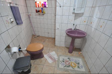 Banheiro da Suíte de casa à venda com 7 quartos, 300m² em Vila Isolina Mazzei, São Paulo