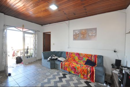 Sala de casa à venda com 7 quartos, 300m² em Vila Isolina Mazzei, São Paulo