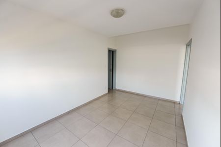 Apartamento para alugar com 75m², 3 quartos e 1 vagaSala
