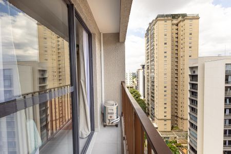 Studio para alugar com 25m², 1 quarto e sem vaga Studio para alugar com 25m², 1 quarto e sem vagaSacada