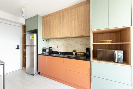 Studio para alugar com 25m², 1 quarto e sem vaga Studio para alugar com 25m², 1 quarto e sem vagaCozinha