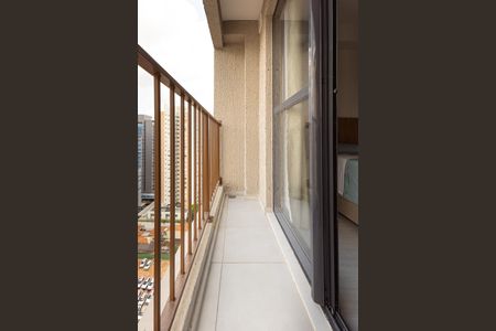 Studio para alugar com 25m², 1 quarto e sem vaga Studio para alugar com 25m², 1 quarto e sem vagaSacada