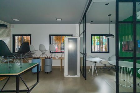 Apartamento à venda com 36m², 2 quartos e sem vaga Apartamento à venda com 36m², 2 quartos e sem vagaCoworking