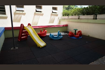 Apartamento à venda com 68m², 2 quartos e 1 vagaÁrea comum - Playground