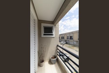 Casa de condomínio à venda com 112m², 3 quartos e 2 vagas Casa de condomínio à venda com 112m², 3 quartos e 2 vagasVaranda da Suíte