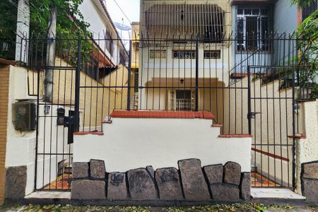 Casa de condomínio para alugar com 70m², 2 quartos e sem vaga Casa de condomínio para alugar com 70m², 2 quartos e sem vagaFachada da Casa
