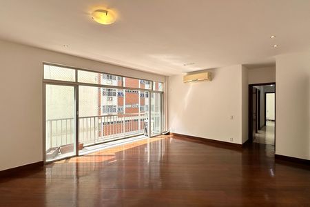 Apartamento para alugar com 3 quartos, 121m² em Leblon, Rio de Janeiro