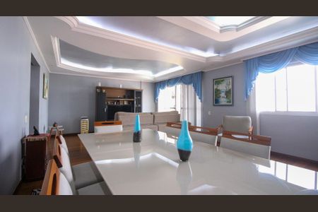 Apartamento à venda com 154m², 3 quartos e 2 vagasSala