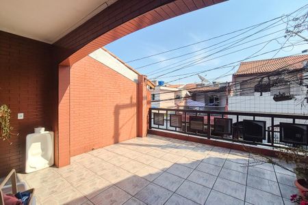 Casa à venda com 129m², 3 quartos e 2 vagas Casa à venda com 129m², 3 quartos e 2 vagasVaranda da Suíte