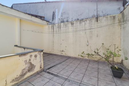 Casa à venda com 129m², 3 quartos e 2 vagas Casa à venda com 129m², 3 quartos e 2 vagasQuintal