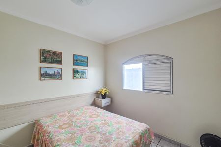 Casa à venda com 129m², 3 quartos e 2 vagas Casa à venda com 129m², 3 quartos e 2 vagasQuarto 1