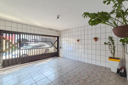 Casa à venda com 129m², 3 quartos e 2 vagas Casa à venda com 129m², 3 quartos e 2 vagasGaragem