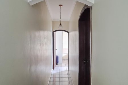 Casa à venda com 129m², 3 quartos e 2 vagas Casa à venda com 129m², 3 quartos e 2 vagasCorredor