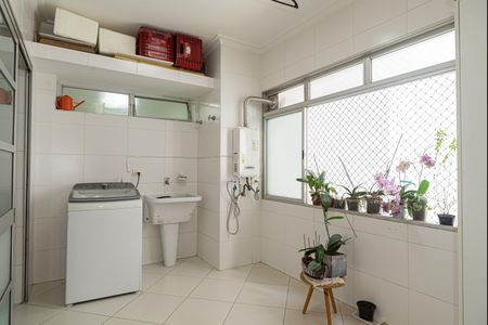 Apartamento à venda com 128m², 3 quartos e 1 vagaÁrea de Serviço