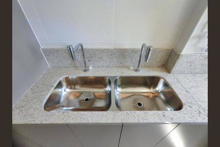 Apartamento para alugar com 235m², 4 quartos e 3 vagasÁrea de Serviço