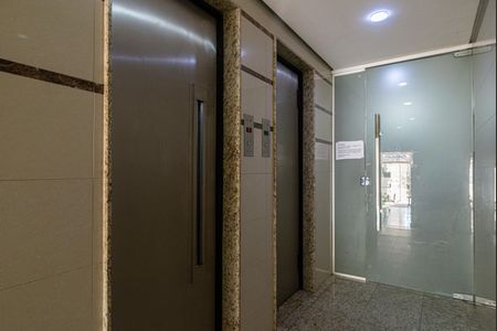 Apartamento para alugar com 60m², 1 quarto e sem vagaÁrea comum - Elevadores