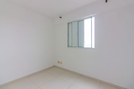 Quarto 2 de apartamento para alugar com 2 quartos, 47m² em Padroeira, Osasco