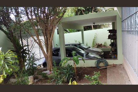 Casa à venda com 206m², 6 quartos e 3 vagasAREA EXTERNA