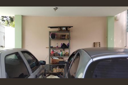 Casa à venda com 206m², 6 quartos e 3 vagasGARAGEM