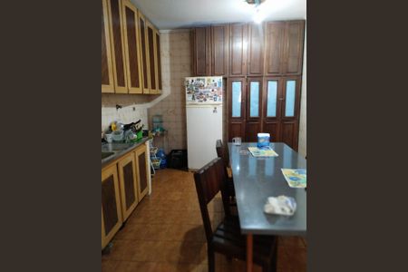Casa à venda com 206m², 6 quartos e 3 vagasCOZINHA
