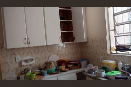 Casa à venda com 206m², 6 quartos e 3 vagasCOZINHA