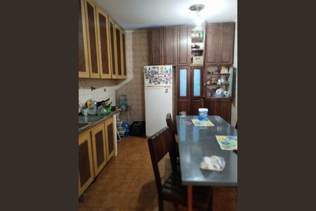 Casa à venda com 206m², 6 quartos e 3 vagasCOZINHA