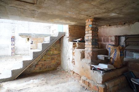 Casa para alugar com 70m², 2 quartos e 2 vagasPorão 