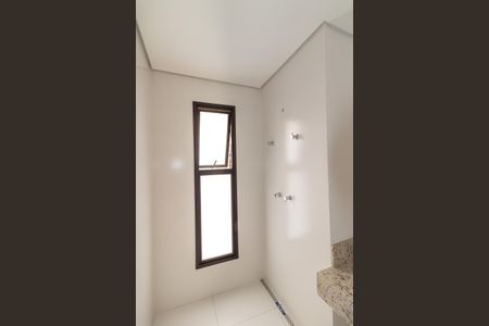 Apartamento à venda com 171m², 3 quartos e 3 vagasBanheiro da Suíte 1