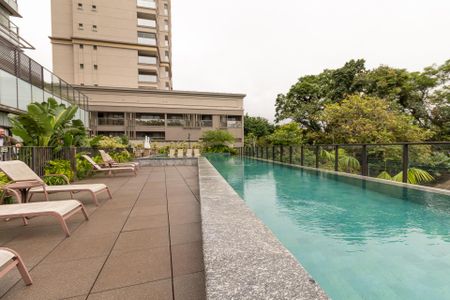 Apartamento à venda com 171m², 3 quartos e 3 vagasÁrea comum - Piscina