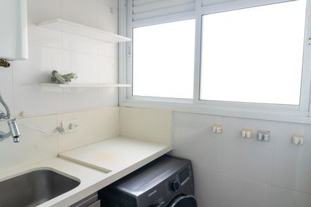 Apartamento à venda com 65m², 2 quartos e 2 vagasÁrea de Serviço