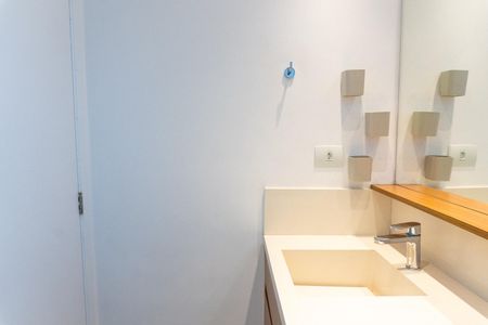 Apartamento à venda com 65m², 2 quartos e 2 vagasBanheiro da Suíte