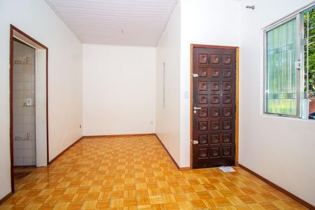 Casa para alugar com 120m², 2 quartos e sem vaga Casa para alugar com 120m², 2 quartos e sem vagaSala