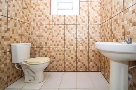 Casa para alugar com 120m², 2 quartos e sem vaga Casa para alugar com 120m², 2 quartos e sem vagaBanheiro