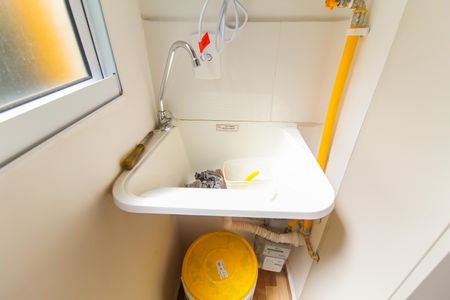 Apartamento à venda com 48m², 2 quartos e sem vagaCozinha e Área de Serviço