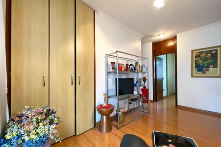 Apartamento à venda com 250m², 3 quartos e 2 vagasSala de TV