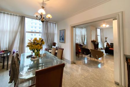 Apartamento à venda com 250m², 3 quartos e 2 vagasSala de jantar