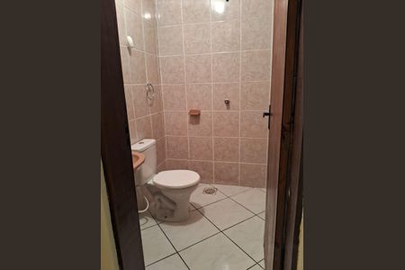 Banheiro de casa para alugar com 2 quartos, 50m² em Guajuviras, Canoas