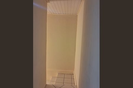 Escada de casa para alugar com 2 quartos, 50m² em Guajuviras, Canoas