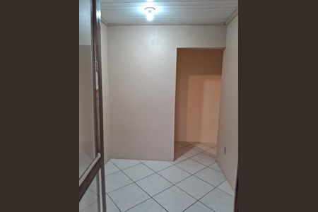 Quarto de casa para alugar com 2 quartos, 50m² em Guajuviras, Canoas