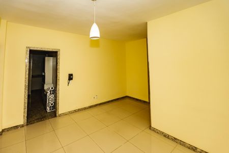 Apartamento à venda com 4 quartos, 70m² em Indaiá, Belo Horizonte