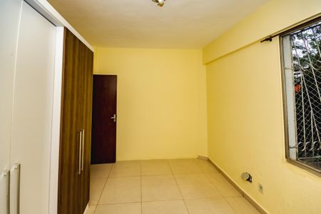 Apartamento à venda com 4 quartos, 70m² em Indaiá, Belo Horizonte