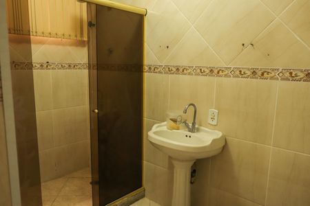 Casa à venda com 312m², 4 quartos e 5 vagasBanheiro da Suíte