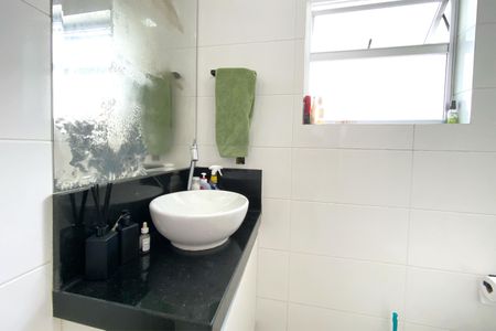 Apartamento à venda com 95m², 3 quartos e 2 vagas Apartamento à venda com 95m², 3 quartos e 2 vagasBanheiro