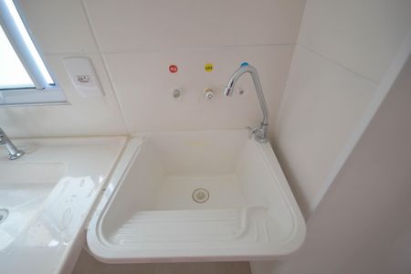 Apartamento para alugar com 42m², 2 quartos e 1 vaga Apartamento para alugar com 42m², 2 quartos e 1 vagaCozinha e Área de Serviço