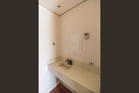 Casa de condomínio para alugar com 385m², 4 quartos e 4 vagas Casa de condomínio para alugar com 385m², 4 quartos e 4 vagascopa