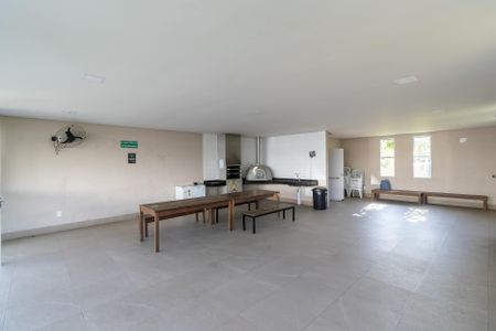 Apartamento para alugar com 43m², 2 quartos e 1 vagaÁrea comum - Salão de festas